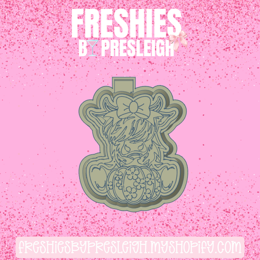 Pumpkin Highland Cow Freshie Mold